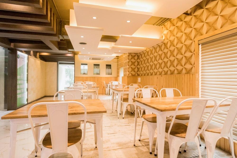 Lynq-Cico Hotel Calcutta Eksteriør billede